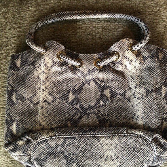 New Michael Kors handbag - Picture 3 of 16